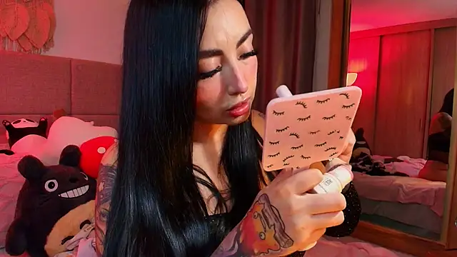 Claiborne Morris online show from April 2026 11:28:01 PM