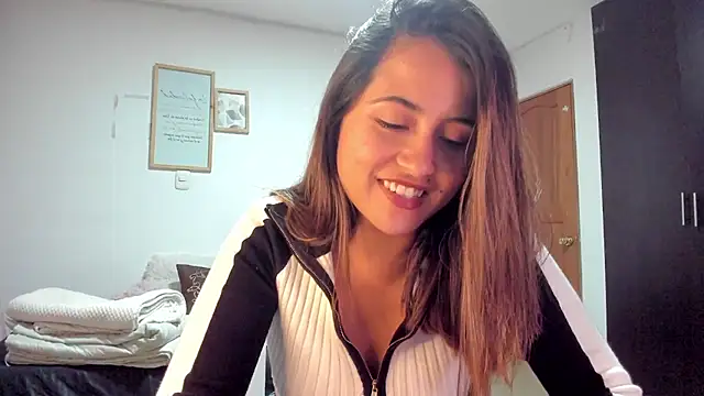 Ana  Pink online show from March 2026 01:34:01 AM