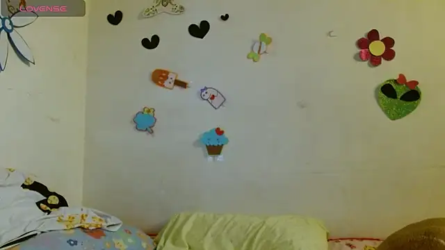 Akasha001 online show from October 2025 09:49:02 PM