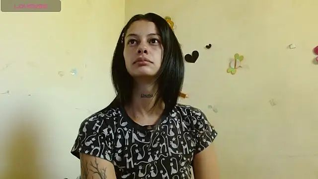 Akasha001 online show from November 2025 02:16:01 PM