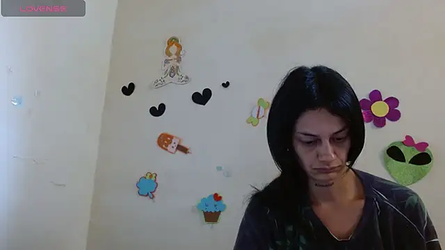 Akasha001 online show from November 2025 04:06:02 PM