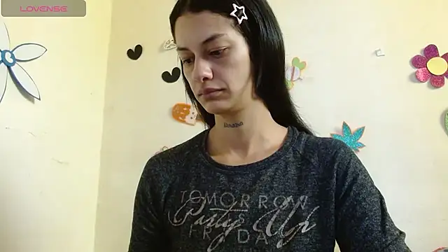 Akasha001 online show from October 2025 01:23:02 PM