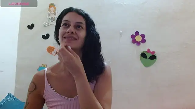 Akasha001 online show from November 2025 03:56:02 AM