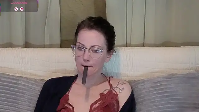 Snapshot of kohlbird chatting on February 2026 04:09:02 AM kohlbird online show from February 2026 04:09:02 AM