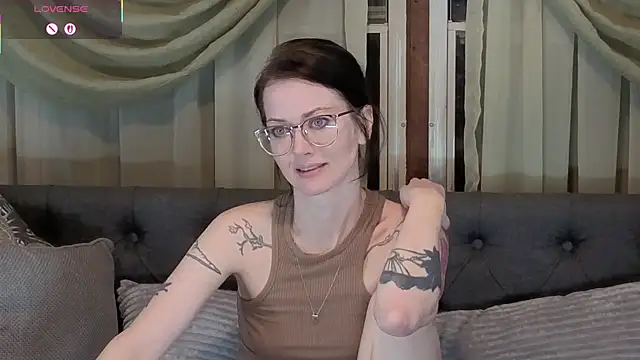 kohlbird online show from November 2025 12:42:02 AM