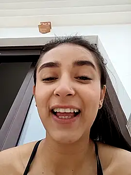 Snapshot of CandyFoxter_ chatting on October 2025 07:21:01 AM CandyFoxter  online show from October 2025 07:21:01 AM