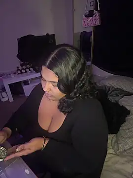 1n0nlythroat online show from December 2025 02:37:02 AM