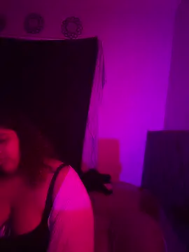 1n0nlythroat online show from November 2025 09:09:01 AM