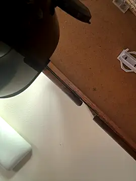 1n0nlythroat online show from November 2025 08:13:01 PM