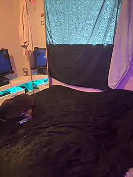 1n0nlythroat online show from November 2025 09:09:01 PM