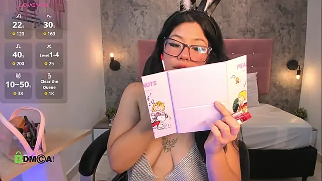 Snapshot of Dulcerose_01 chatting on October 2025 11:08:02 PM Dulcerose 01 online show from October 2025 11:08:02 PM