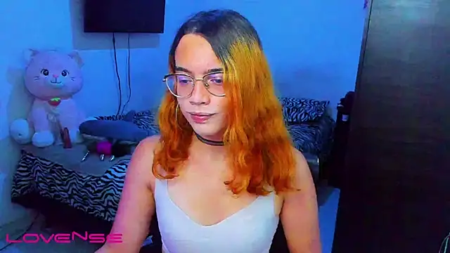 lillykittyy online show from December 2025 07:52:01 PM