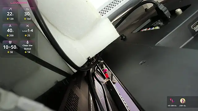 blue wxw online show from November 2025 04:56:02 AM