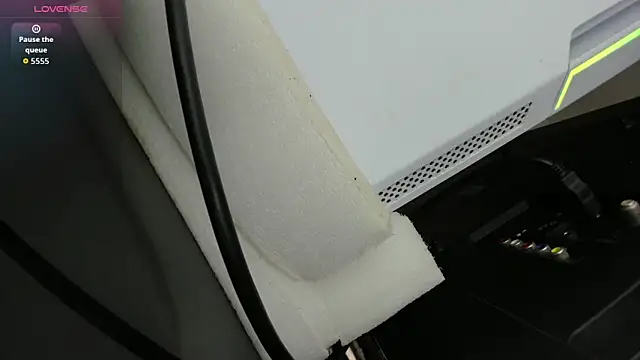 blue wxw online show from October 2025 02:10:01 AM