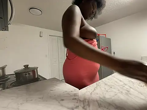 Bleuk online show from April 2026 10:27:02 PM