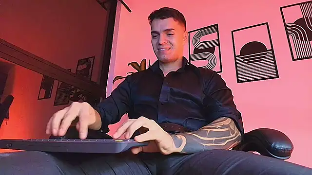 Snapshot of ALPHA_DOMINUS_ chatting on July 2026 04:30:01 AM ALPHA DOMINUS online show from July 2026 04:30:01 AM