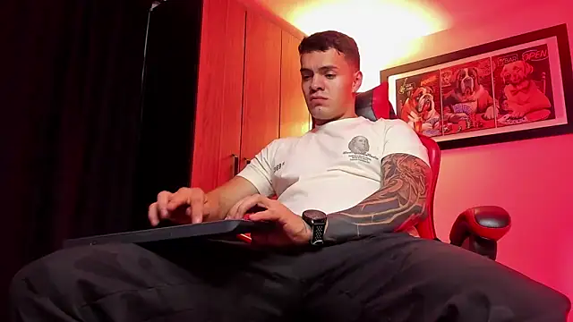 ALPHA DOMINUS  online show from December 2025 04:16:02 AM