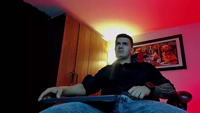 ALPHA DOMINUS  online show from December 2025 04:01:01 AM