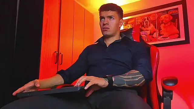 ALPHA DOMINUS  online show from December 2025 03:51:01 AM