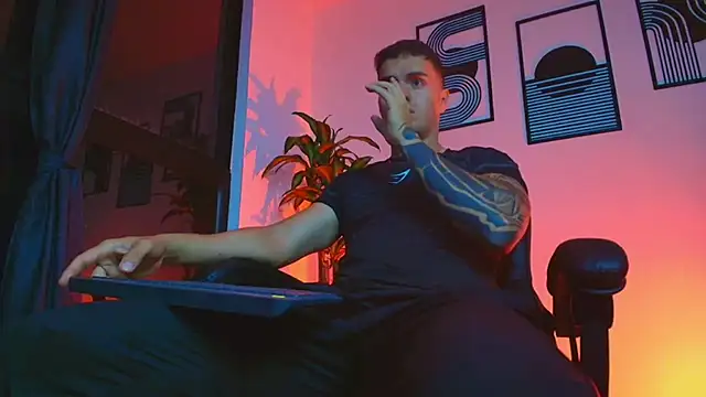 ALPHA DOMINUS  online show from April 2026 10:21:01 AM