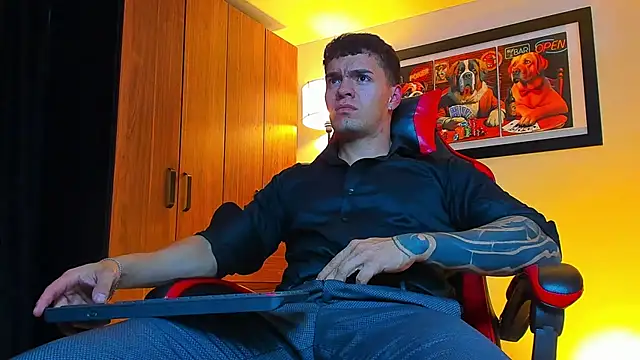 ALPHA DOMINUS  online show from November 2025 04:38:01 AM