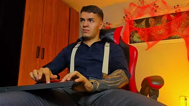 ALPHA DOMINUS  online show from October 2025 04:00:01 AM