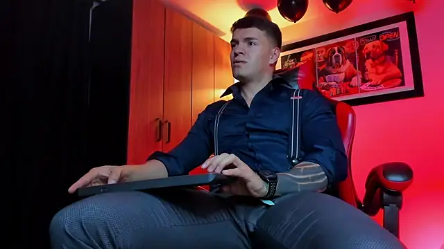 ALPHA DOMINUS  online show from November 2025 03:51:01 AM