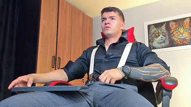 ALPHA DOMINUS  online show from November 2025 04:27:02 AM