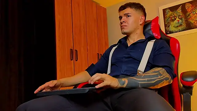 ALPHA DOMINUS  online show from November 2025 04:05:01 AM