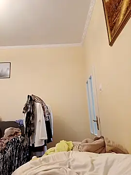 ShyPampBlondie online show from October 2025 01:34:01 PM