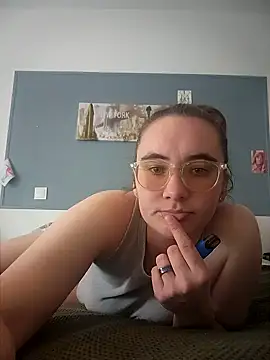 AndHerXO online show from February 2026 12:49:01 PM