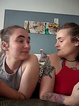 AndHerXO online show from February 2026 02:19:02 PM