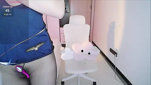 Snapshot of Olivia520 chatting on November 2025 05:22:02 AM Olivia520 online show from November 2025 05:22:02 AM