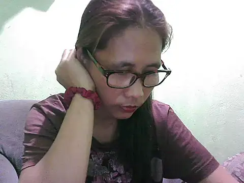 Snapshot of HotLadyPinay32 chatting on June 2026 11:38:01 AM HotLadyPinay32 online show from June 2026 11:38:01 AM