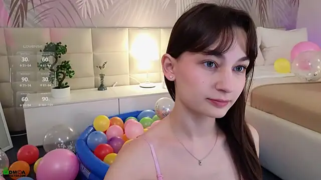 LolaPrise online show from December 2025 01:39:01 AM