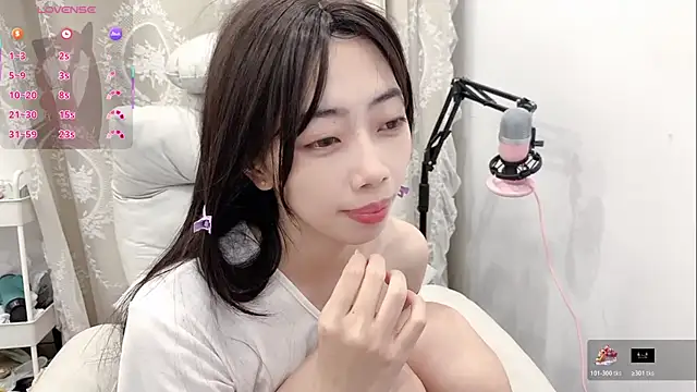 tuantuanle online show from December 2025 07:04:02 PM