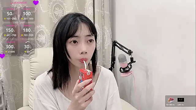 tuantuanle online show from April 2026 06:12:02 PM