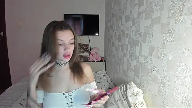 Snapshot of AlisTris chatting on September 2025 01:00:02 PM AlisTris online show from September 2025 01:00:02 PM