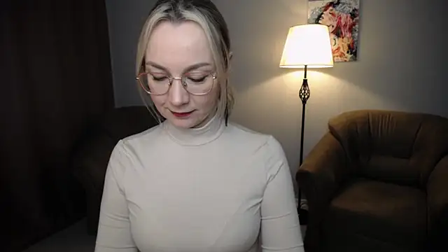 Ava Elior online show from April 2026 11:35:01 AM