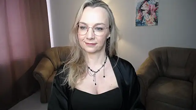Ava Elior online show from July 2026 12:20:02 PM