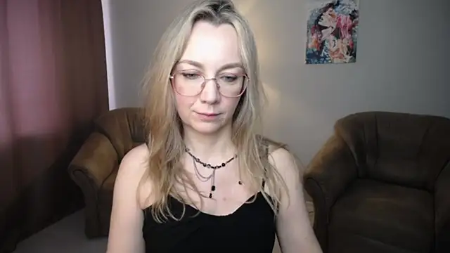 Ava Elior online show from June 2026 11:38:01 AM