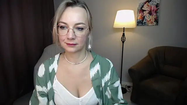 Ava Elior online show from October 2025 05:20:02 AM