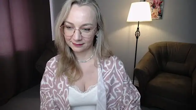 Ava Elior online show from June 2026 11:43:02 AM