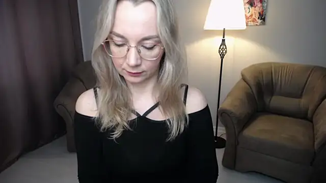 Ava Elior online show from March 2026 11:33:02 AM
