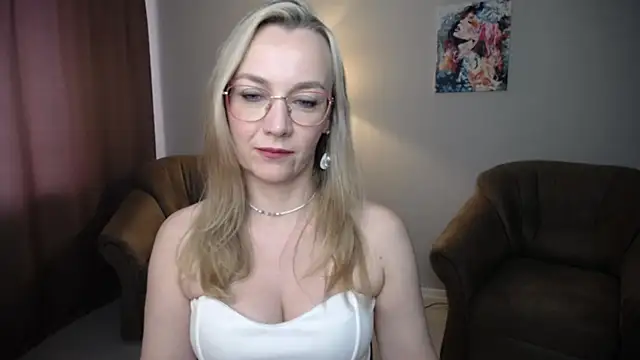 Ava Elior online show from June 2026 11:11:01 AM