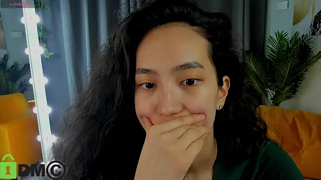 FlirtyAura online show from March 2026 03:48:01 AM