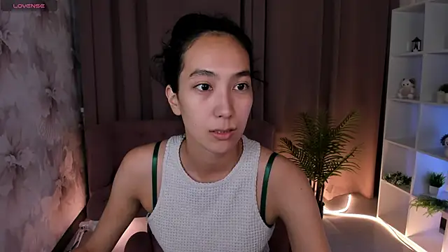 FlirtyAura online show from July 2026 03:37:01 AM