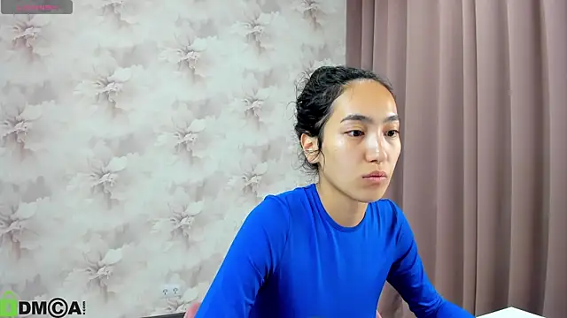 FlirtyAura online show from October 2025 03:30:02 AM