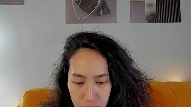 FlirtyAura online show from March 2026 03:52:01 AM