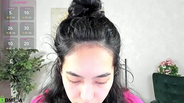 FlirtyAura online show from January 2026 03:43:01 AM